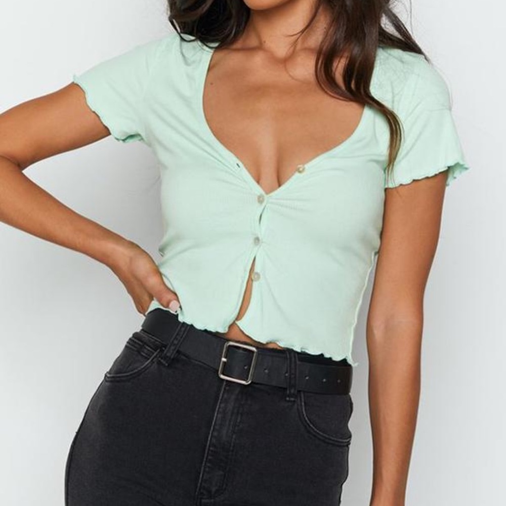 NWT green button crop top